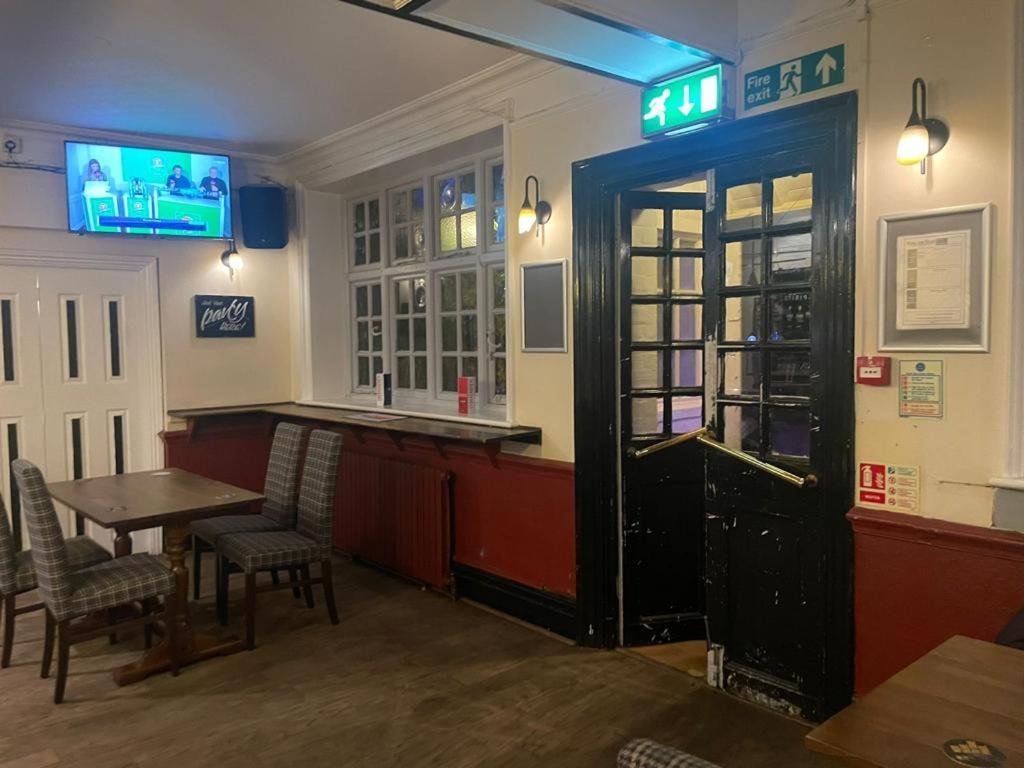 קרנלי The Cranley Hotel מראה חיצוני תמונה