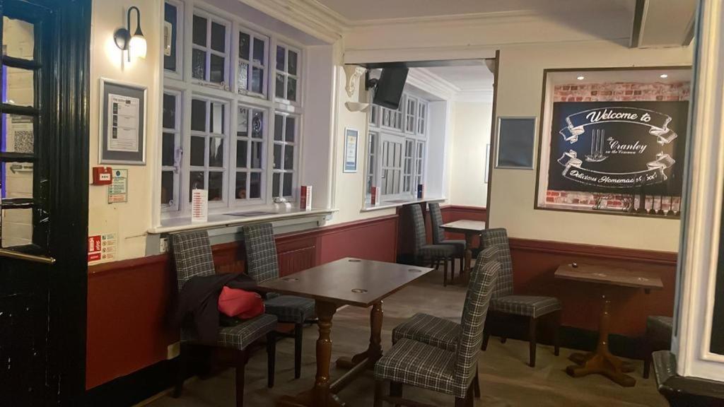 קרנלי The Cranley Hotel מראה חיצוני תמונה