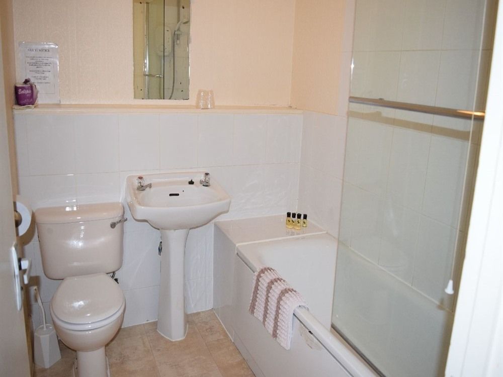 קרנלי The Cranley Hotel מראה חיצוני תמונה